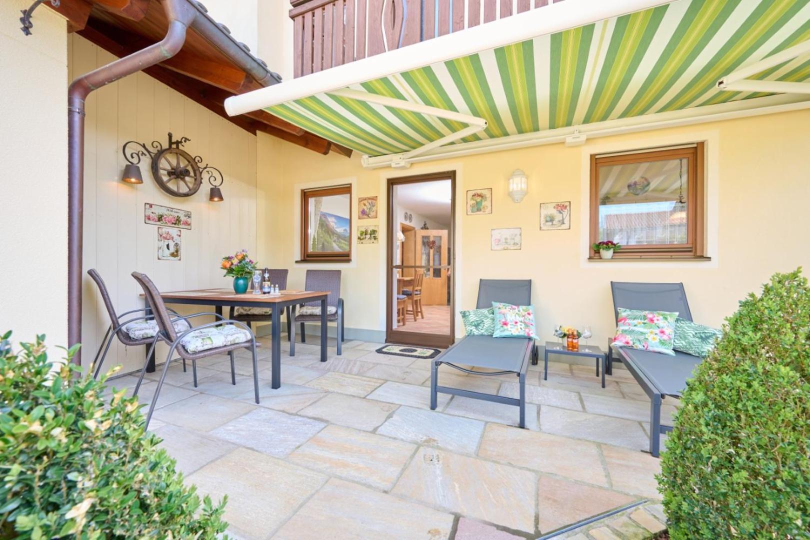 Alpenappartement Traumzeit - Pool / Eigene Terrasse / Garten Bernau am Chiemsee Bagian luar foto