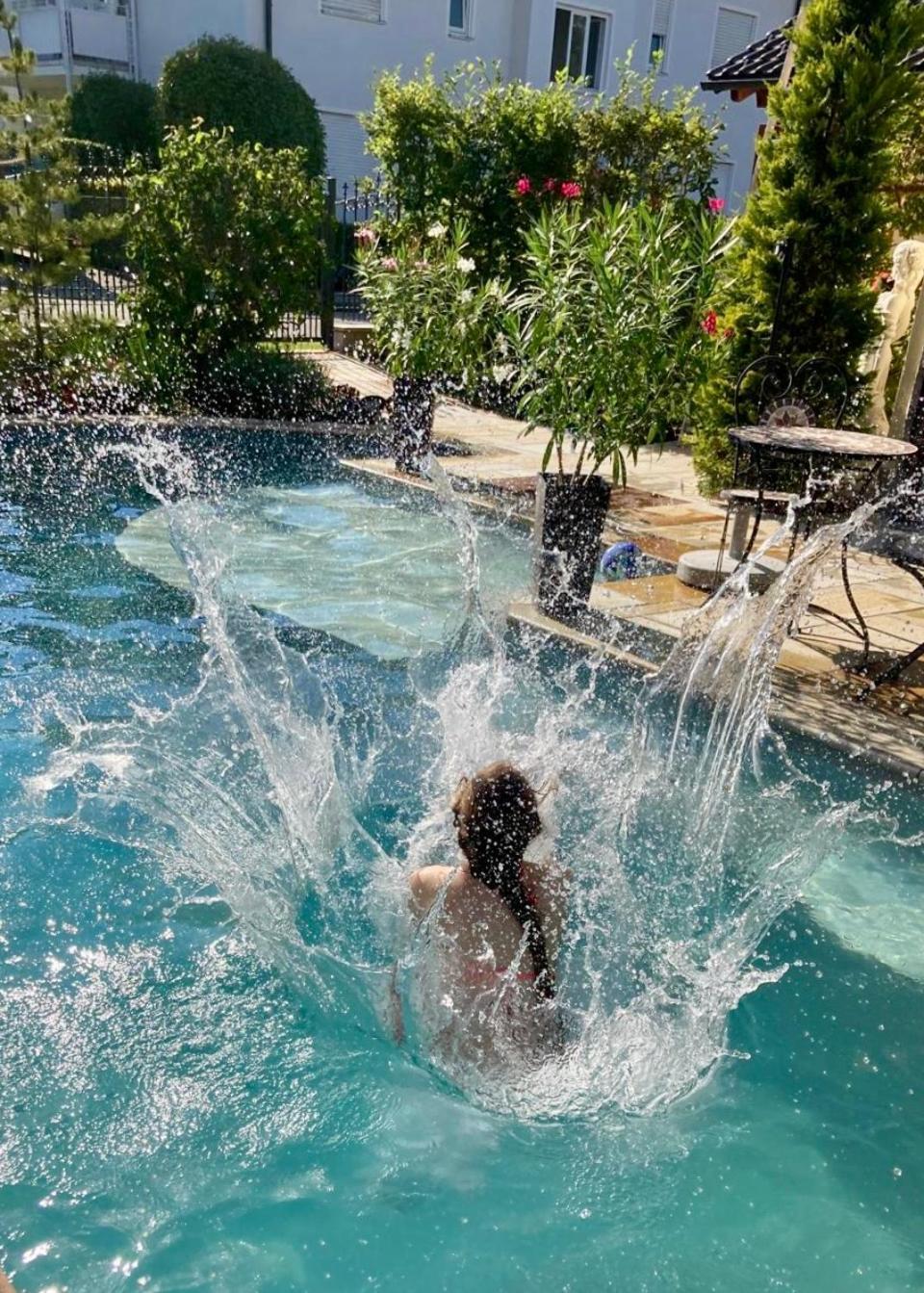 Alpenappartement Traumzeit - Pool / Eigene Terrasse / Garten Bernau am Chiemsee Bagian luar foto